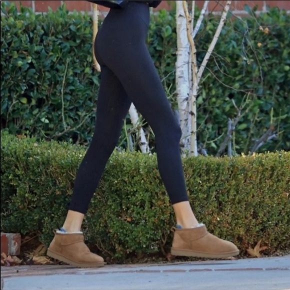 UGG | Classic Ultra Mini Boots In Chestnut NEW All Sizes - Picture 13 of 15